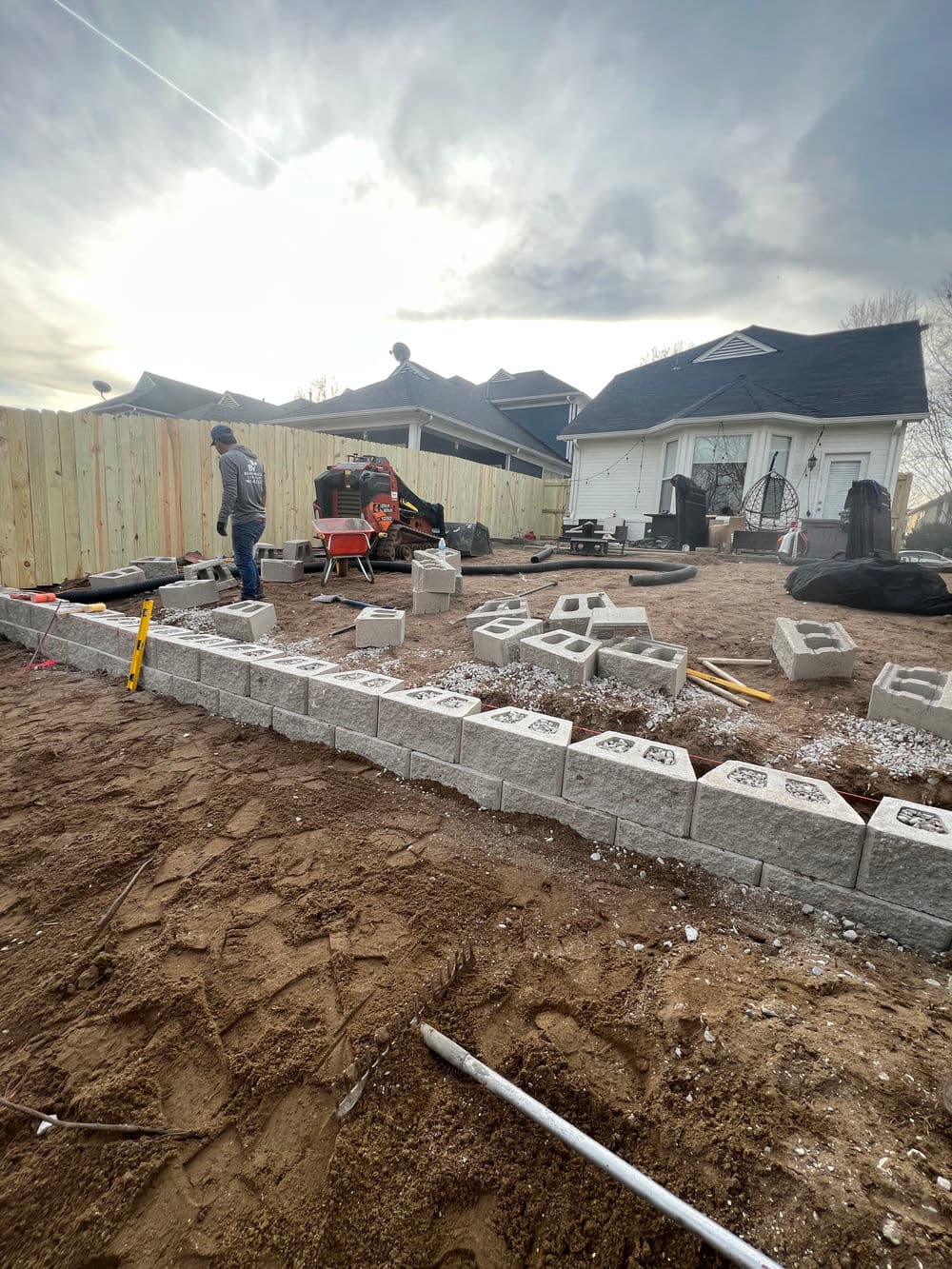 Gallery photos for Retaining Wall & Backyard Putting Green – Harbor Town: Image #3