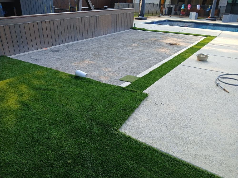 Gallery photos for Enhance Your Backyard with a Poolside Putting Green: Image #1
