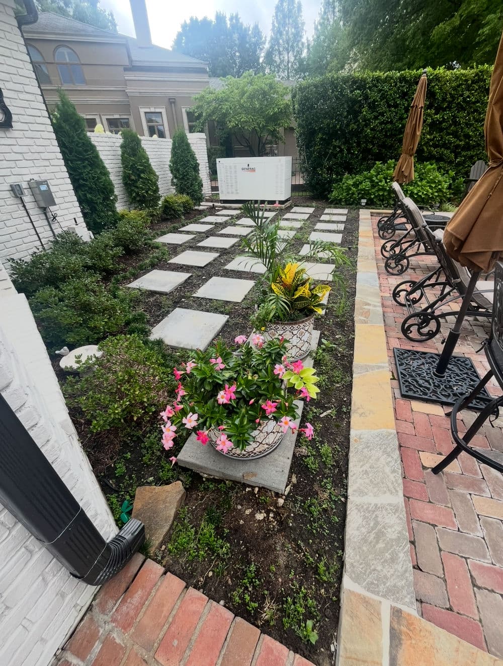 Gallery photos for Backyard Putting Green Installation – Memphis: Image #3